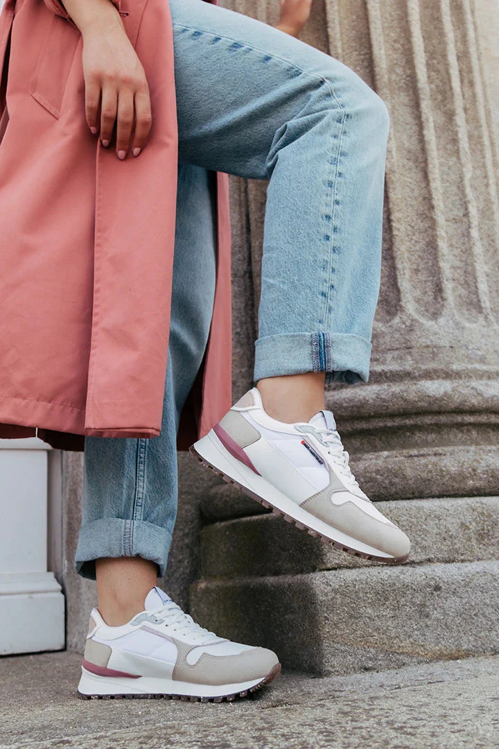 Street White - Image 6