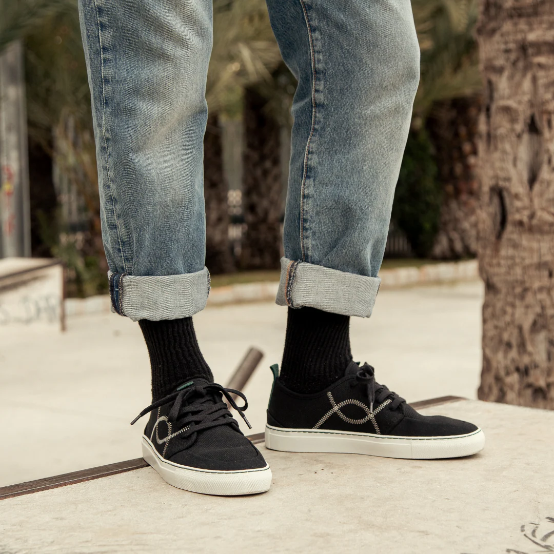 Tagore Noir - Image 4